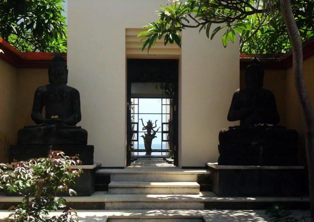 Suarti Resort, Villas & Gallery Ketewel Экстерьер фото